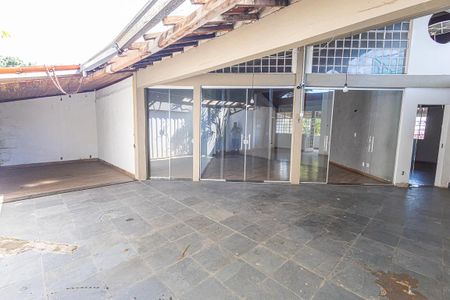 Casa para alugar com 212m², 4 quartos e 2 vagasgaragem