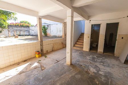 Casa para alugar com 212m², 4 quartos e 2 vagasquintal