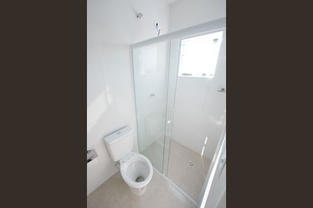 Banheiro de apartamento para alugar com 1 quarto, 25m² em Jardim de Alah, Taubaté