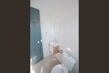 Banheiro de apartamento para alugar com 1 quarto, 25m² em Jardim de Alah, Taubaté