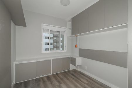 Quarto Suíte de apartamento para alugar com 2 quartos, 68m² em Jardim Carvalho, Porto Alegre