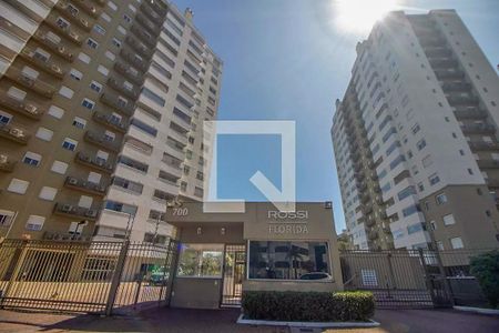 Apartamento para alugar com 68m², 2 quartos e 1 vagaFachada