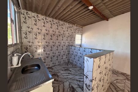 Casa para alugar com 80m², 2 quartos e sem vagaCozinha 