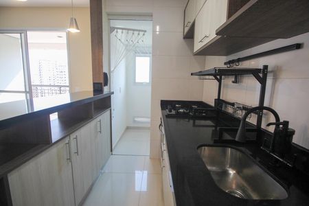 Apartamento à venda com 64m², 2 quartos e 1 vagaCozinha e Área de Serviço