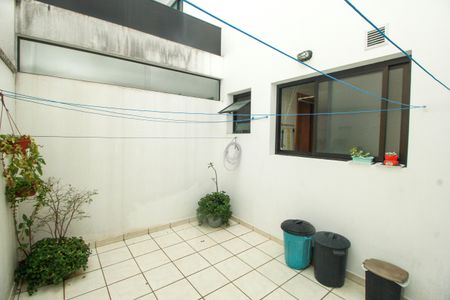 Apartamento para alugar com 119m², 3 quartos e 2 vagasQuintal