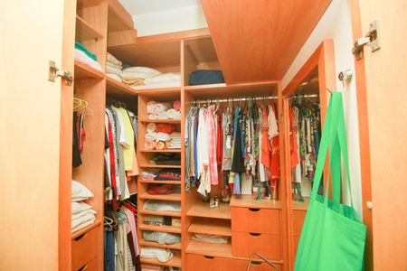 Apartamento para alugar com 119m², 3 quartos e 2 vagasCloset