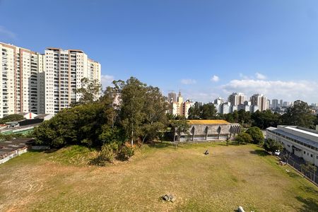 Apartamento à venda com 140m², 3 quartos e 3 vagasVista da Varanda da Suíte 2 e 3