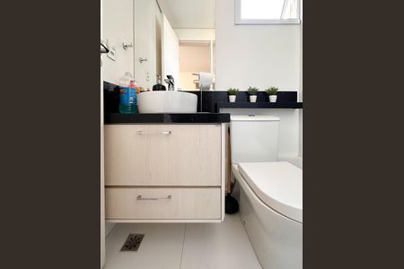 Apartamento à venda com 140m², 3 quartos e 3 vagasBanheiro da Suíte 2