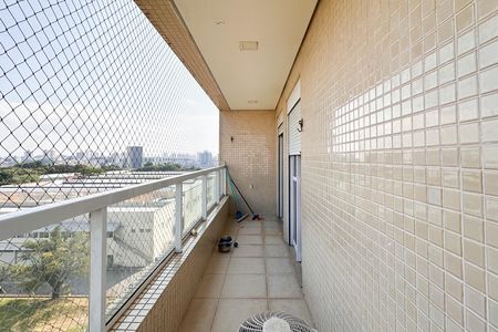 Apartamento à venda com 140m², 3 quartos e 3 vagasVaranda da Suíte 2 e 3