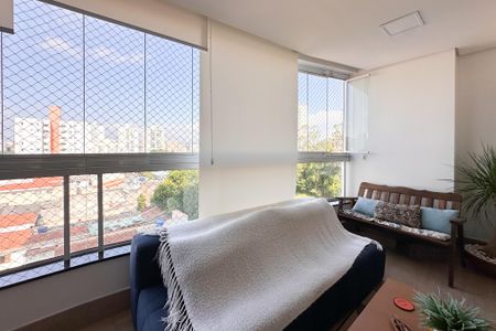 Apartamento à venda com 140m², 3 quartos e 3 vagasSacada