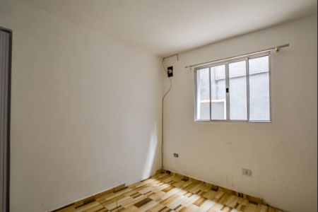 Quarto 1 de casa para alugar com 2 quartos, 50m² em Jardim Marek, Santo André