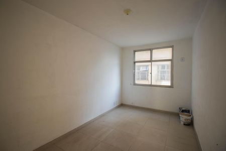 Sala de apartamento para alugar com 3 quartos, 65m² em Brasilândia, São Gonçalo