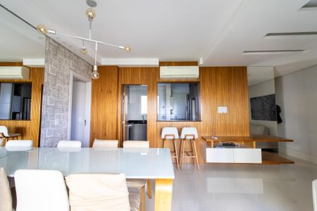 Sala de apartamento à venda com 3 quartos, 92m² em Fazenda São Quirino, Campinas