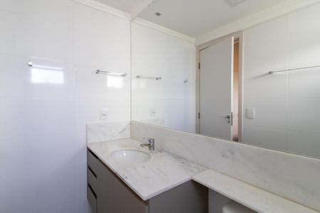 Apartamento à venda com 92m², 3 quartos e 2 vagasBanheiro da Suíte