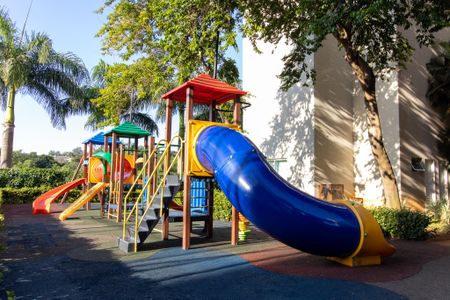 Apartamento à venda com 92m², 3 quartos e 2 vagasÁrea comum - Playground