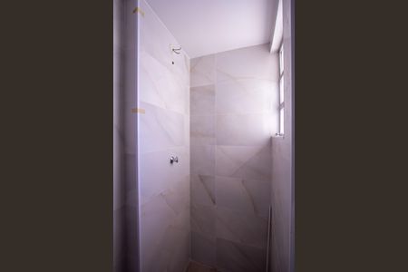 Apartamento para alugar com 65m², 2 quartos e 1 vagaBanheiro