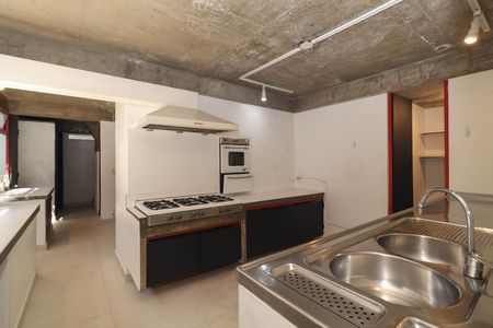 Cozinha de casa à venda com 3 quartos, 235m² em Jardim das Bandeiras, São Paulo