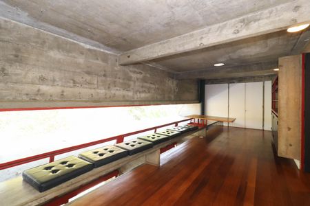 Sala 1 de casa à venda com 3 quartos, 235m² em Jardim das Bandeiras, São Paulo