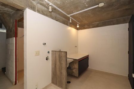 Área de Serviço de casa à venda com 3 quartos, 235m² em Jardim das Bandeiras, São Paulo
