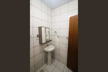 Casa para alugar com 65m², 2 quartos e 2 vagasBanheiro