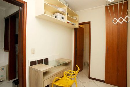 Apartamento à venda com 78m², 2 quartos e 2 vagasCozinha + Área de Serviço + Despensa
