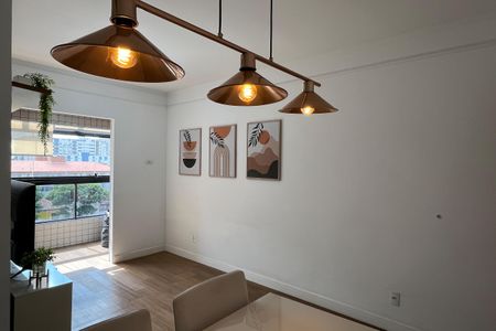 Sala de apartamento para alugar com 1 quarto, 57m² em Embaré, Santos