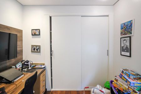 Apartamento à venda com 164m², 4 quartos e 2 vagasQuarto 3