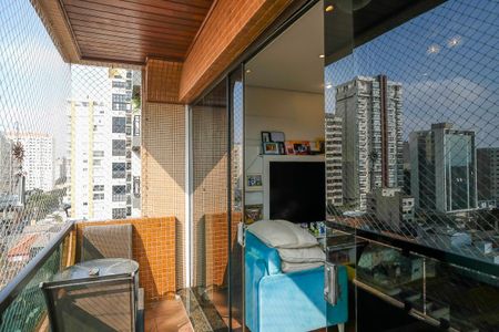 Apartamento à venda com 164m², 4 quartos e 2 vagasVaranda