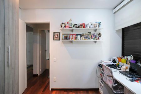 Apartamento à venda com 164m², 4 quartos e 2 vagasQuarto 1