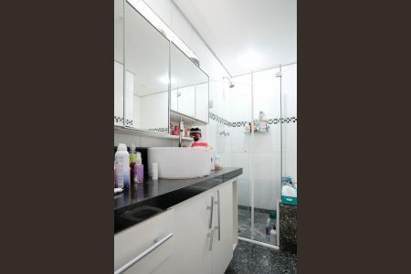 Apartamento à venda com 164m², 4 quartos e 2 vagasBanheiro da suíte