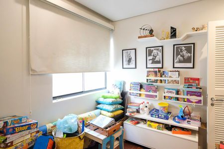Apartamento à venda com 164m², 4 quartos e 2 vagasQuarto 3