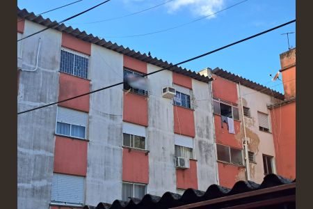 Apartamento à venda com 45m², 2 quartos e sem vaga Apartamento à venda com 45m², 2 quartos e sem vagaAdesivo na Janela