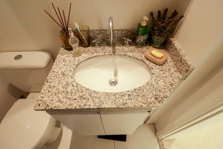 Apartamento à venda com 92m², 2 quartos e 2 vagasBanheiro Social