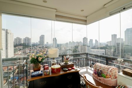 Apartamento à venda com 92m², 2 quartos e 2 vagasvaranda da Suíte  