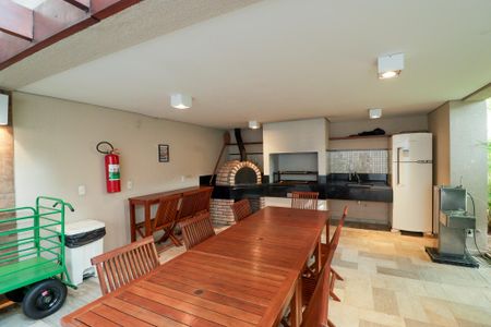 Apartamento à venda com 92m², 2 quartos e 2 vagasChurrasqueira