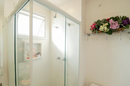 Apartamento à venda com 92m², 2 quartos e 2 vagasBanheiro da Suíte