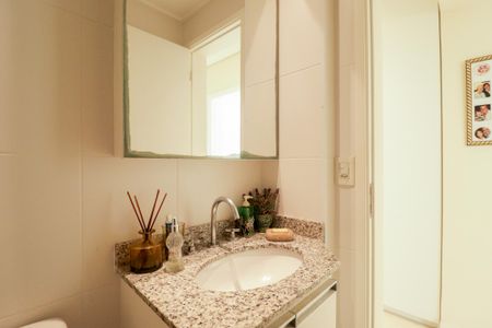 Apartamento à venda com 92m², 2 quartos e 2 vagasBanheiro Social