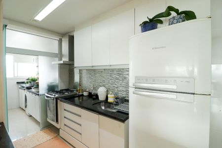 Apartamento à venda com 92m², 2 quartos e 2 vagasCozinha e Área de Serviço