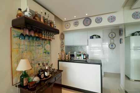 Apartamento à venda com 92m², 2 quartos e 2 vagasCozinha e Área de Serviço