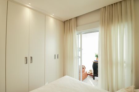 Apartamento à venda com 92m², 2 quartos e 2 vagasSuíte 