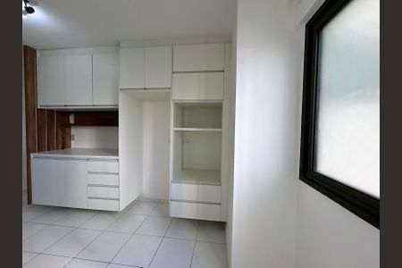 Armários Cozinha de apartamento para alugar com 3 quartos, 117m² em Chácara Agrindus, Taboão da Serra
