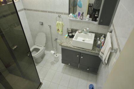 Casa para alugar com 250m², 3 quartos e 2 vagasBanheiro 