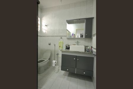 Casa para alugar com 250m², 3 quartos e 2 vagasBanheiro 