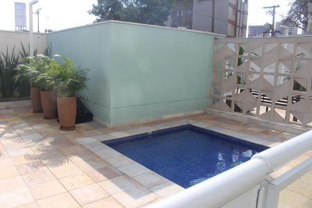 Apartamento à venda com 83m², 2 quartos e 2 vagasÁrea comum - Piscina