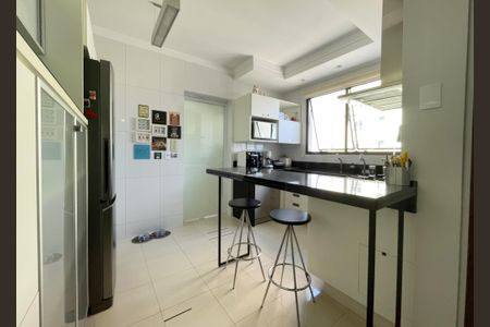 Apartamento à venda com 250m², 4 quartos e 4 vagasCozinha