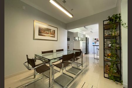 Apartamento à venda com 250m², 4 quartos e 4 vagasCopa