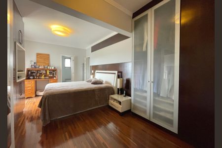 Apartamento à venda com 250m², 4 quartos e 4 vagasSuíte 
