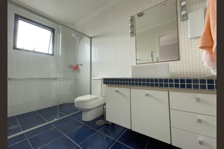 Apartamento à venda com 250m², 4 quartos e 4 vagasBanheiro suíte 2