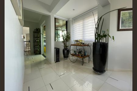 Apartamento à venda com 250m², 4 quartos e 4 vagasCopa