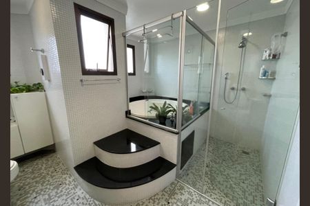 Apartamento à venda com 250m², 4 quartos e 4 vagasBanheiro suíte